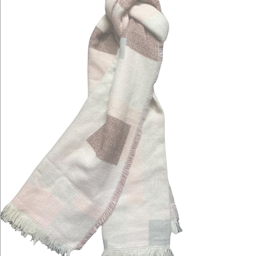 2 Scarves - Picture 2 of 3